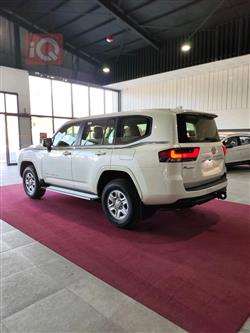 تۆیۆتا لاند کروزەر